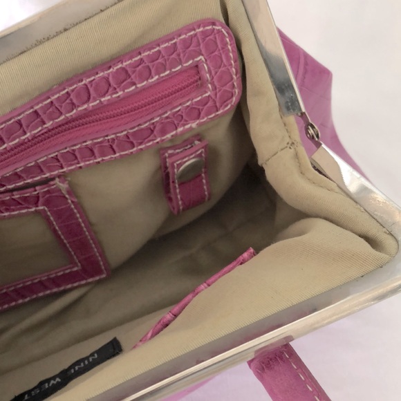 VINTAGE “NINE WEST” LAVENDER CROC LEATHER SHOULDER BAG! 1990’s ERA! EUC! - Picture 7 of 8